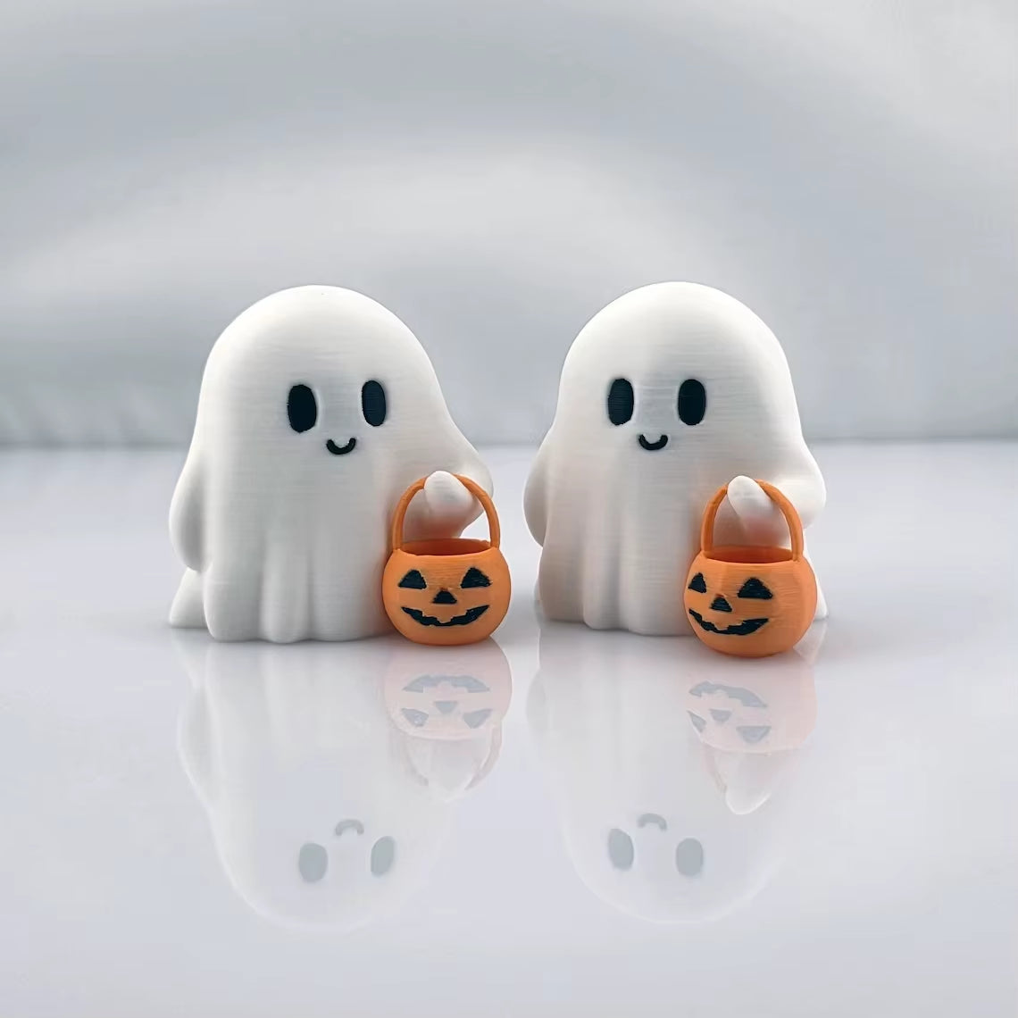 3Pcs Cute Tiny Trick or Treat Ghost Halloween Decoration Desk Display Spooky Home Decoration Adorable Fall Accent Unique Gifts