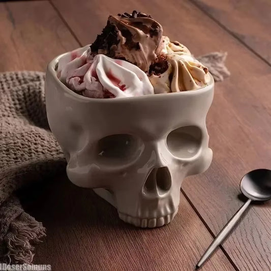 Retro Porcelain Skull Pasta Bowl - Gothic Halloween Tableware, Unique Ceramic Bowl for Noodles, Salad, Candy & Tabletop Decor!